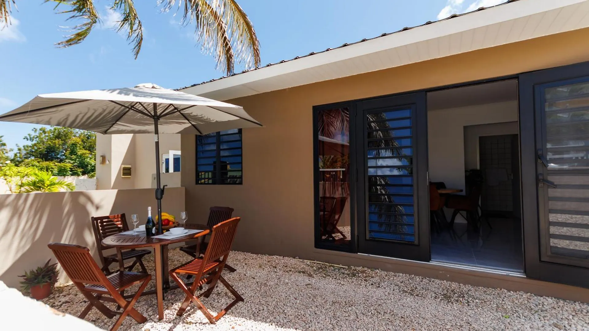 Las Palmeras Apartments Willemstad Curaçao
